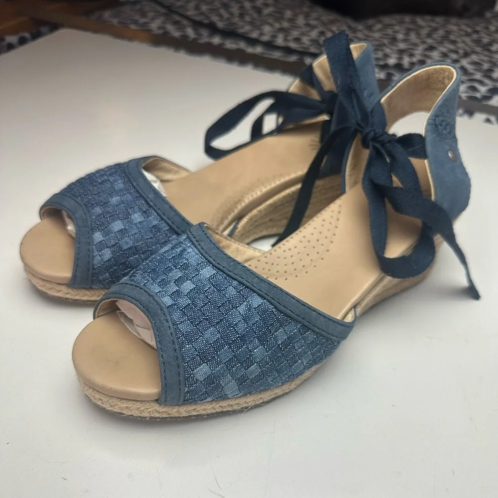 UGG Delmar Woven Patchwork Denim Leather Wedge Ankle Tie Sandals NWOT 8.5*Spots*